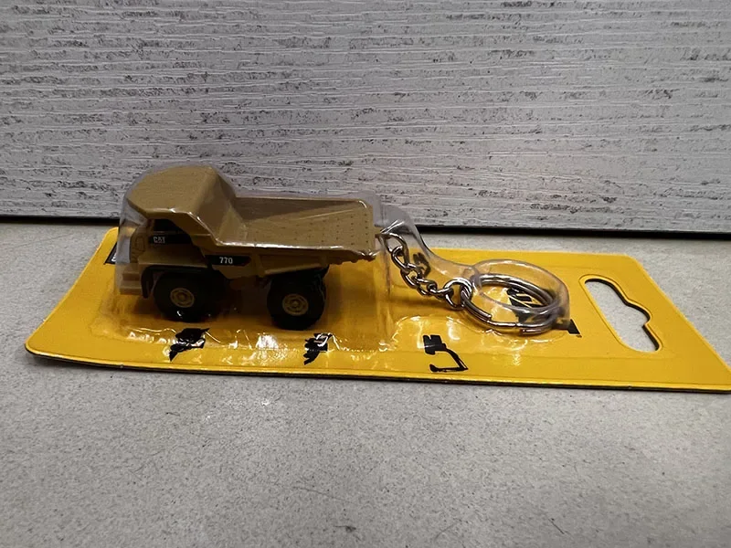 พวงกุญแจวิศวกรรมขนาดเล็กรถตักด - Heavy Equipment Keychain บทวิจารณ์และราคา